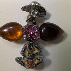 Wendy Gell pin African mushroom trip.